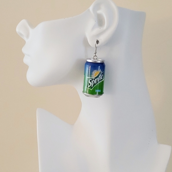2/$20🌼 Sprite Soda Can Earrings New - Picture 2 of 5